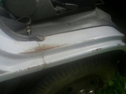 รถฮีโน่ 6 ล้อ รั้ว ( ไม่ดั้ม ) 115 แรงม้า. ปี 48 สนใจติดต่อ 081 - 6079515 รถฮีโน่ 6 ล้อ รั้ว ( ไม่ดั้ม ) 115 แรงม้า. ปี 48 สนใจติดต่อ 081 - 6079515