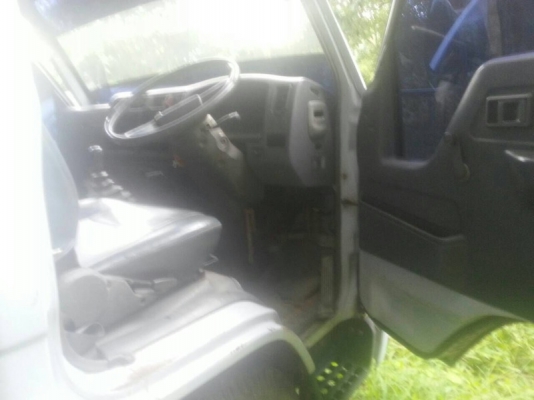 รถฮีโน่ 6 ล้อ รั้ว ( ไม่ดั้ม ) 115 แรงม้า. ปี 48 สนใจติดต่อ 081 - 6079515 รถฮีโน่ 6 ล้อ รั้ว ( ไม่ดั้ม ) 115 แรงม้า. ปี 48 สนใจติดต่อ 081 - 6079515