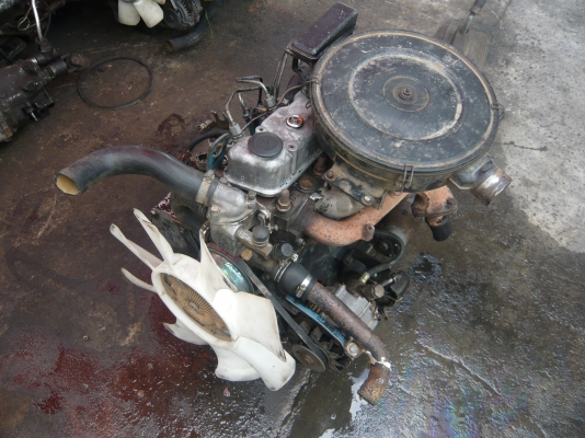 ขายเครื่องยนต์ดีเซล Nissan Sd25 11550 บาท