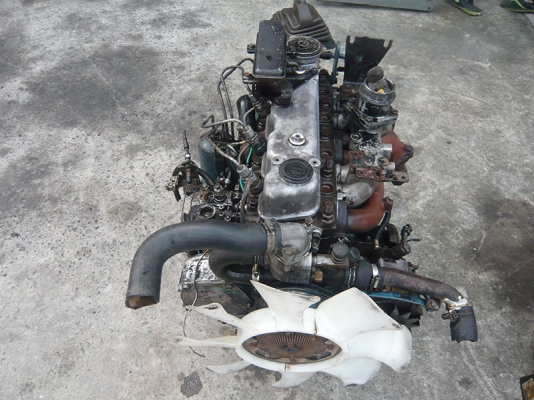 ขายเครื่องยนต์ดีเซล Nissan Sd25 11550 บาท
