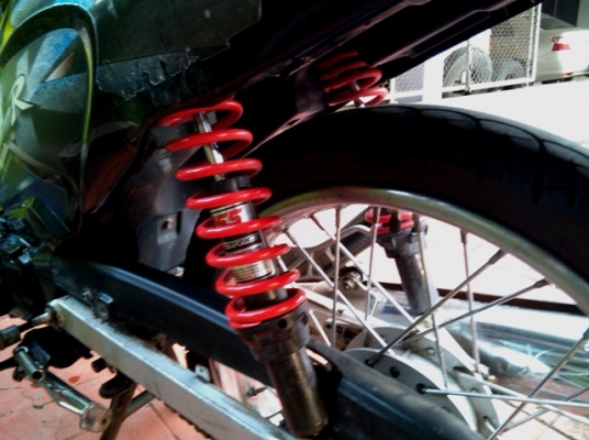 สตาร์ทมือ&hellip; wave125r ubox ปี48 เขียวดำ 16,000