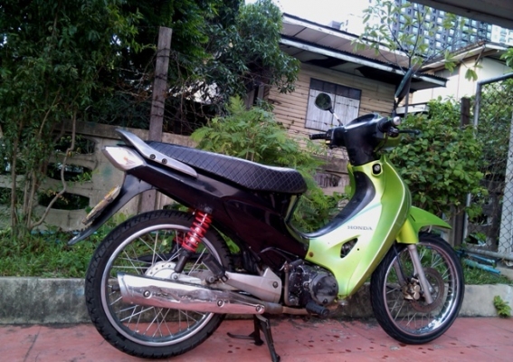 สตาร์ทมือ&hellip; wave125r ubox ปี48 เขียวดำ 16,000