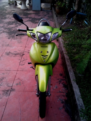 สตาร์ทมือ&hellip; wave125r ubox ปี48 เขียวดำ 16,000