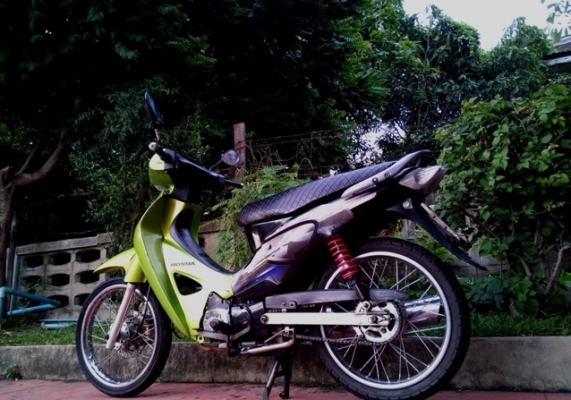 สตาร์ทมือ&hellip; wave125r ubox ปี48 เขียวดำ 16,000