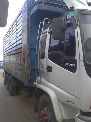 ขายดาวน์10ล้อ210แรงม้า