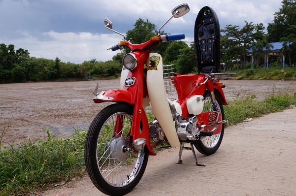 ขาย honda c 100 เครื่อง lifan125 สตาทร์มือ ลูก kaze คาบู N pro เอกสารอินวอย เครื่อง พร้อมใบซื้อขาย โครง สภาพ สวย สด ตามรูปครับ รถพร้อมใช่ ขับดีมาก ครับ