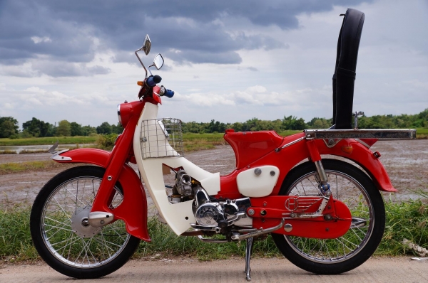 ขาย honda c 100 เครื่อง lifan125 สตาทร์มือ ลูก kaze คาบู N pro เอกสารอินวอย เครื่อง พร้อมใบซื้อขาย โครง สภาพ สวย สด ตามรูปครับ รถพร้อมใช่ ขับดีมาก ครับ