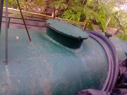 หกล้อ เครืองHINOรถบรรทุกน้ำ สภาพดีพร้อมใช้งาน (ตัวจริงรถสวยสภาพดีมากครับ)ราคา195,000บ บ่มี..เล่มครับ