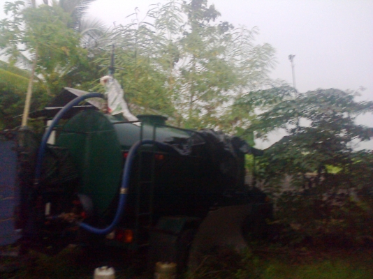 หกล้อ เครืองHINOรถบรรทุกน้ำ สภาพดีพร้อมใช้งาน (ตัวจริงรถสวยสภาพดีมากครับ)ราคา195,000บ บ่มี..เล่มครับ