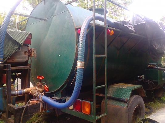 หกล้อ เครืองHINOรถบรรทุกน้ำ สภาพดีพร้อมใช้งาน (ตัวจริงรถสวยสภาพดีมากครับ)ราคา195,000บ บ่มี..เล่มครับ