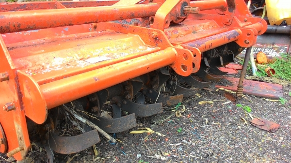 โรตารี่1.6ตราช้าง ใบตีใหม่ๆ พร้อมใช้งานกันทันที