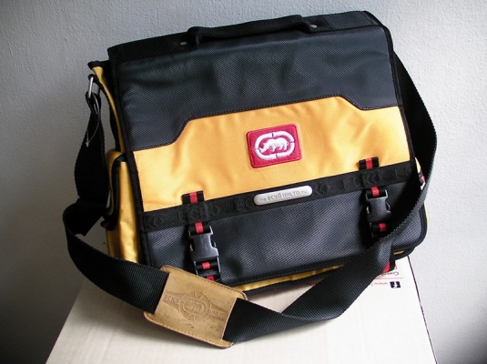 Backpack , กระเป๋าเดินทาง กระเป๋าเป้ มือสองของแท้ คัดคุณภาพ... อัพเดทเกือบทุกวัน เข้ามาดูเรื่อยๆนะครับ