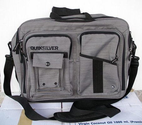 Backpack , กระเป๋าเดินทาง กระเป๋าเป้ มือสองของแท้ คัดคุณภาพ... อัพเดทเกือบทุกวัน เข้ามาดูเรื่อยๆนะครับ