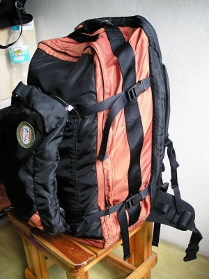 Backpack , กระเป๋าเดินทาง กระเป๋าเป้ มือสองของแท้ คัดคุณภาพ... อัพเดทเกือบทุกวัน เข้ามาดูเรื่อยๆนะครับ