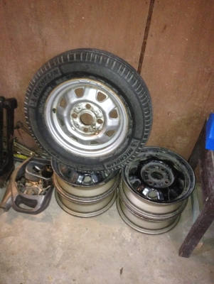 ขาย 1ล้ออะไหลพร้อมยางบริดสโตน 4รู100-114 175-70-13ปี06สภาพใช้ใด้ไม่รั่ว ราคา300บาท โทร0924462525โส ขาย 1ล้ออะไหลพร้อมยางบริดสโตน 4รู100-114 175-70-13ปี06สภาพใช้ใด้ไม่รั่ว ราคา300บาท โทร0924462525โส