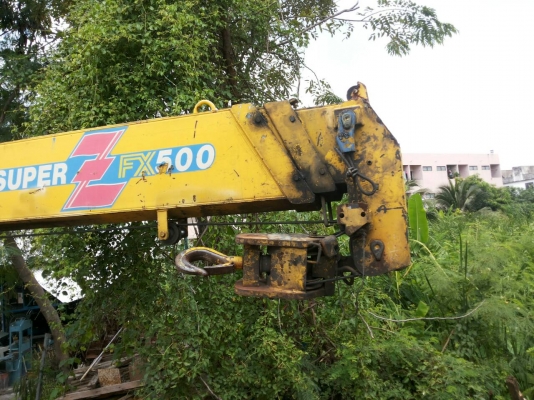 รถบรรทุก หัวลาก HINO รุ่น FM3 พร้อมเครน 5 ตัน ราคา 880,000 บ.