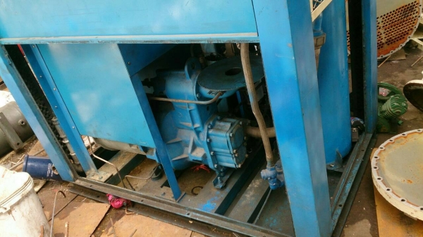 ขายปั้มลม สกรู ไม่แน่ใจ 20หรือ30 HP ยี้ห้อ HANSHIN ประเทศ Korae ใช้งานได้ครับ