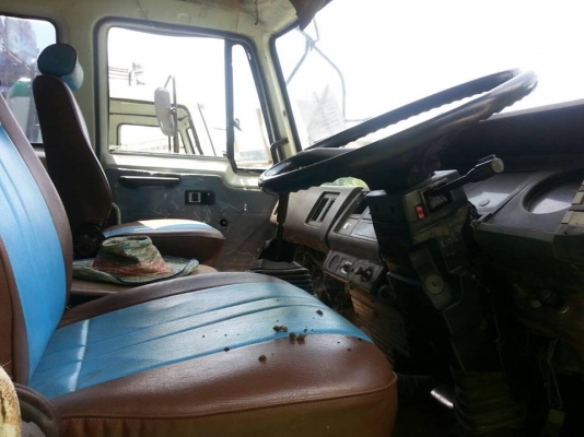 ขายร็อกกี้พื้นเรียบ ยาว6.50เมตร เครื่องดี แคชซีสวย พ.เพาเวอร์ เบรกทิฟฟี่ ภายในสวย สภาพพร้อมใช้งาน เอกสารพร้อมโอน สนใจโทร 090-8588220คุณนะ ID:narong498 หรือ www.truck.in.th/498