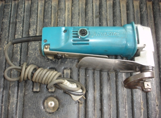 ขาย MAKITA JS1600 เครื่องตัดเหล็กแผ่น 1.6mm 300W