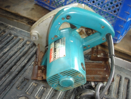 เลื่อยวงเดือน 8 นิ้ว(Makita) Model 5700