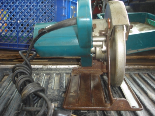 เลื่อยวงเดือน 8 นิ้ว(Makita) Model 5700