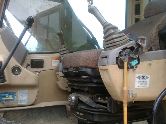 ขายรถแบคโฮ CAT 320B มีเอกสาร