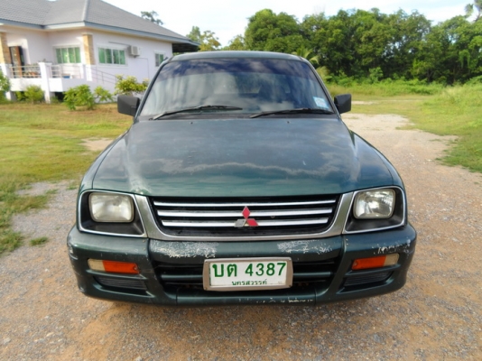 STRADA MEGACAB 2.8 GLX