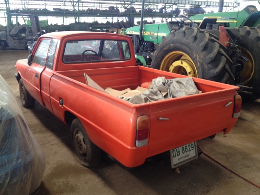 ขาย MAXZDA FAMILIA 1400 CC ตามสะภาพครับ