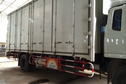 ขาย FUSO Fighter ล้อใหญ่ 240แรงม้าช่วงยาว - FM65FM 7เมตรกว่า ตู้แห้ง รถห้างแท้ ปีเดียว วิ่ง100000 เครื่อง 6M60 ติดNGV