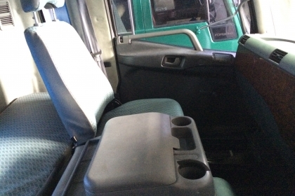 ขาย FUSO Fighter ล้อใหญ่ 240แรงม้าช่วงยาว - FM65FM 7เมตรกว่า ตู้แห้ง รถห้างแท้ ปีเดียว วิ่ง100000 เครื่อง 6M60 ติดNGV