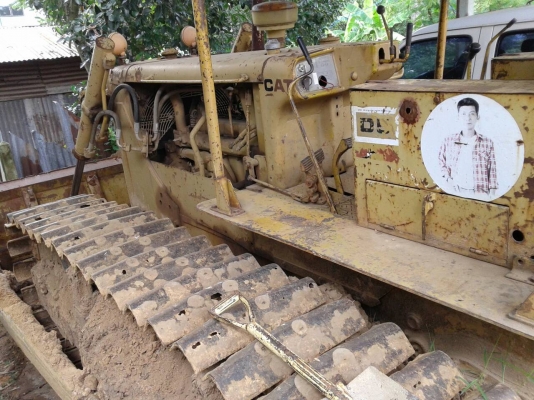 ขายรถแทรคเตอร์ CAT D5D ตีนเป็ดเกียร์ตัดโซ่หนาเครื่องเกียร์ดีพร้อมใช้สุดๆเอกสารใบสัญญาซื้อขาย