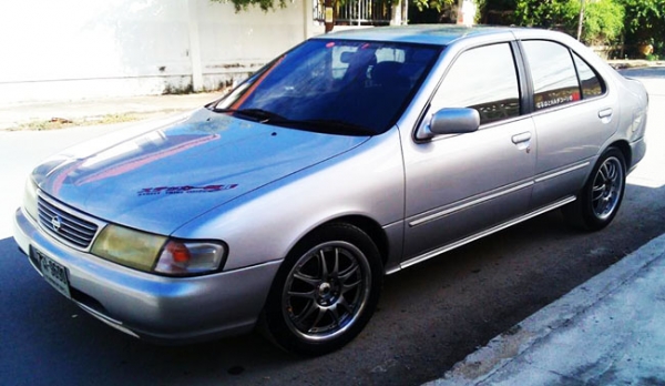 Nissan sunny ปี 96 เกียร์ออโต้ เครื่องดี เกียร์นิ่มนวล ช่วงล่างเงียบ ไม่มีปัญหาความร้อน แอร์หนาว กระจกไฟฟ้า ปรับข้างไฟฟ้า เซ็นทรัลล็อค ภายในสะอาดเรียบร้อย ท่อแต่ง แม็กซ์ lenso 15" เหมาะสำหรับวัยรุ่น ภาษี 58 เอกสารพร้อมโอน บริการส่งทั่วไทย ราคา 79,0 Nissan sunny ปี 96 เกียร์ออโต้ เครื่องดี เกียร์นิ่มนวล ช่วงล่างเงียบ ไม่มีปัญหาความร้อน แอร์หนาว กระจกไฟฟ้า ปรับข้างไฟฟ้า เซ็นทรัลล็อค ภายในสะอาดเรียบร้อย ท่อแต่ง แม็กซ์ lenso 15" เหมาะสำหรับวัยรุ่น ภาษี 58 เอกสารพร้อมโอน บริการส่งทั่วไทย ราคา 79,0