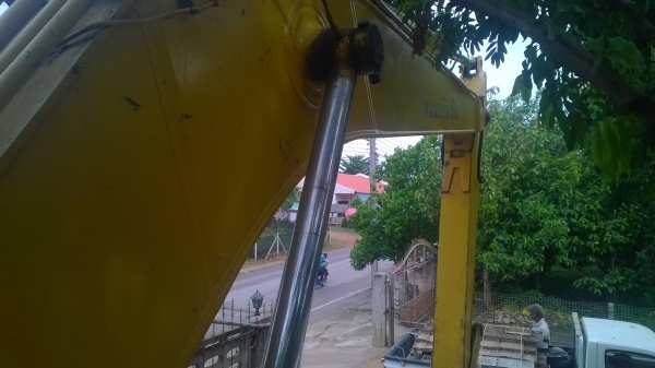 PC200-3 คอนโทนสั้น รถของผู้รับเหมาก่อสร้าง สภาพดี..มีตำหนิที่โซ่... PC200-3 คอนโทนสั้น รถของผู้รับเหมาก่อสร้าง สภาพดี..มีตำหนิที่โซ่...