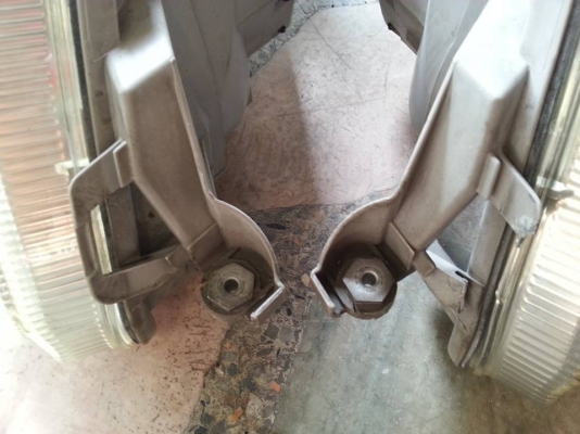 โคมไฟหน้า BENZ  S280 /W220 BOSH  เยอรมันแท้