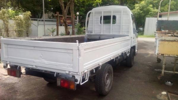 รถ 4 ล้อกลาง isuzu เครื่อง 90 แรง เอกสารพร้อมโอน