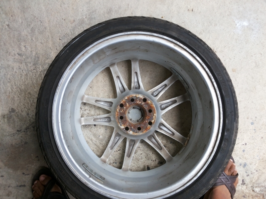 แม๊ก 17 พร้อมยางปี 2012 แม๊ก 17 พร้อมยางปี 2012