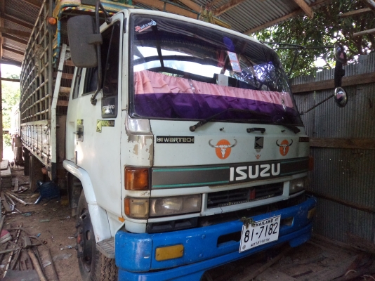 รถอีซูซุร็อก6ล้อช่วงยาว6เมตรเครื่อง195แรง เบรกทิฟฟี เพาเวอร์