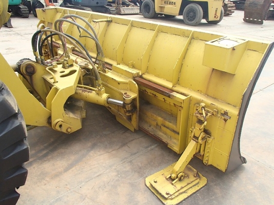 ขายรถตัก CAT 936Z ขายรถตัก CAT 936Z