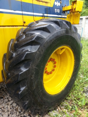 รถตัก KOMATSU 510 นำเข้าจาก ญี่ปุ่น แท้ 100\% สวยสุดๆ ยางใหม่มาก ขายถูก 090-986-2521 รถตัก KOMATSU 510 นำเข้าจาก ญี่ปุ่น แท้ 100\% สวยสุดๆ ยางใหม่มาก ขายถูก 090-986-2521