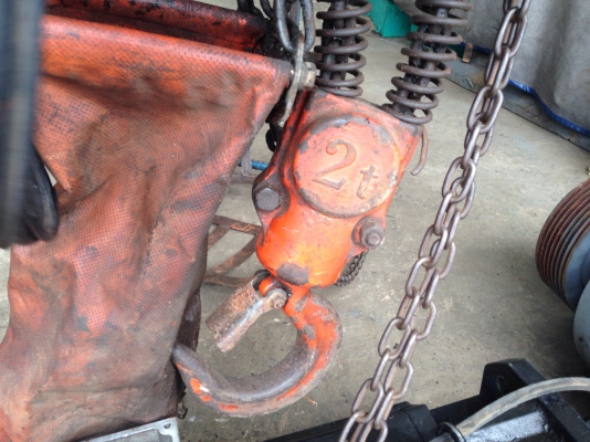 ขายรอกไฟฟ้า Elephant 2ton 380 V made in Japan พร้อมตัวขับ สภาพอุปกรณ์ครบ พร้อมใช้งาน ขายรอกไฟฟ้า Elephant 2ton 380 V made in Japan พร้อมตัวขับ สภาพอุปกรณ์ครบ พร้อมใช้งาน