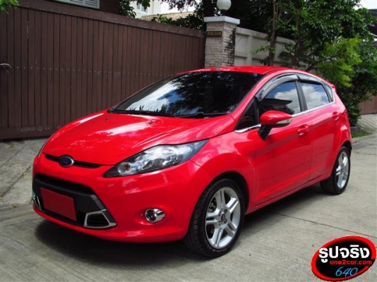ขาย FORD FIESTA สีแดง