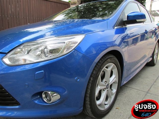 ขาย FORD FOCUS สีน้ำเงิน