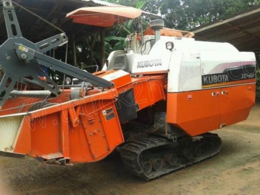 รถเกี่ยวข้าว KUBOTA รุ่นDC-60Plus+ ปี 54 ตัวสุดท้ายก่อนที่จะ รุ่น 70