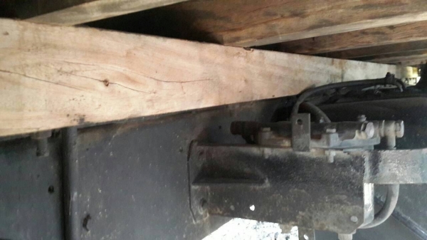 ขายกระบะ  ยาว5.5 เมตร พื้นเหล็ก