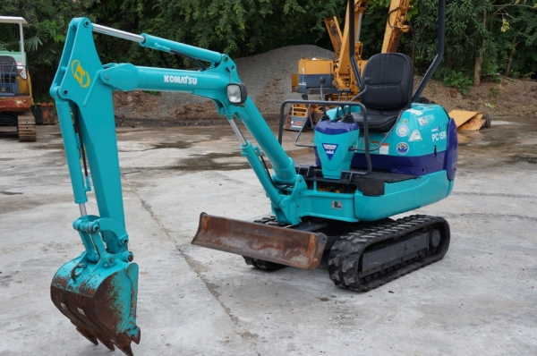 ขายรถขุดขนาดเล็ก KOMUTSU PC15R-8 ผ่านการใช้งานมา 1700 ชั่วโมง