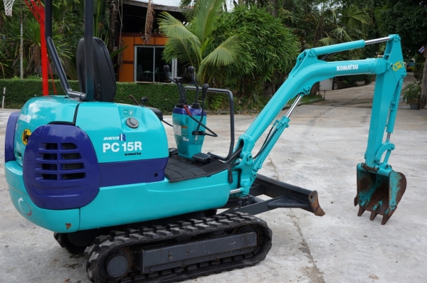 ขายรถขุดขนาดเล็ก KOMUTSU PC15R-8 ผ่านการใช้งานมา 1700 ชั่วโมง