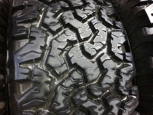 ขายยาง  BF ขอบ 16  พร้อมล้อวีโก้