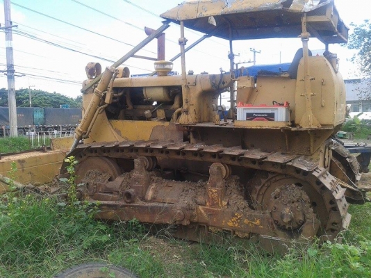 ขายรถแทร็คเตอร์และรถไถราคาถูก