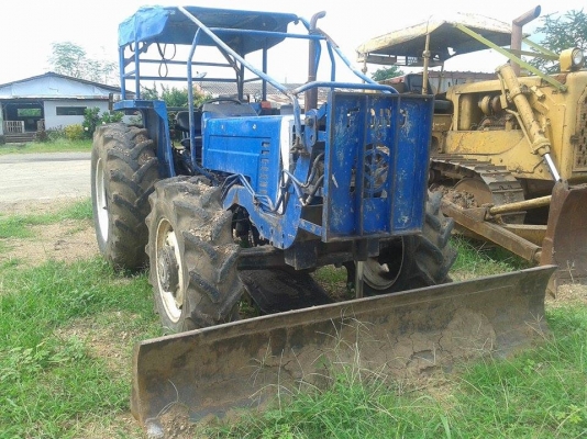 ขายรถแทร็คเตอร์และรถไถราคาถูก