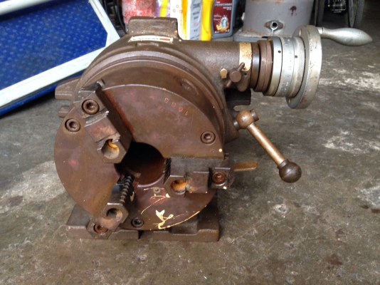 ขายหัวแบ่งพร้อมหัวจับแท่นกลึง Vertex สภาพดี อุปกรณ์ครบ ขายหัวแบ่งพร้อมหัวจับแท่นกลึง Vertex สภาพดี อุปกรณ์ครบ